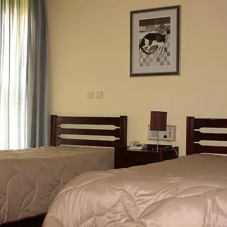Hotel Dom Leal 2*