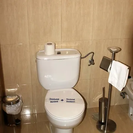 Dom Leal Hotel 2*
